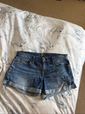 7 For All Mankind Blue Denim Cuffed Jean Shorts size 31